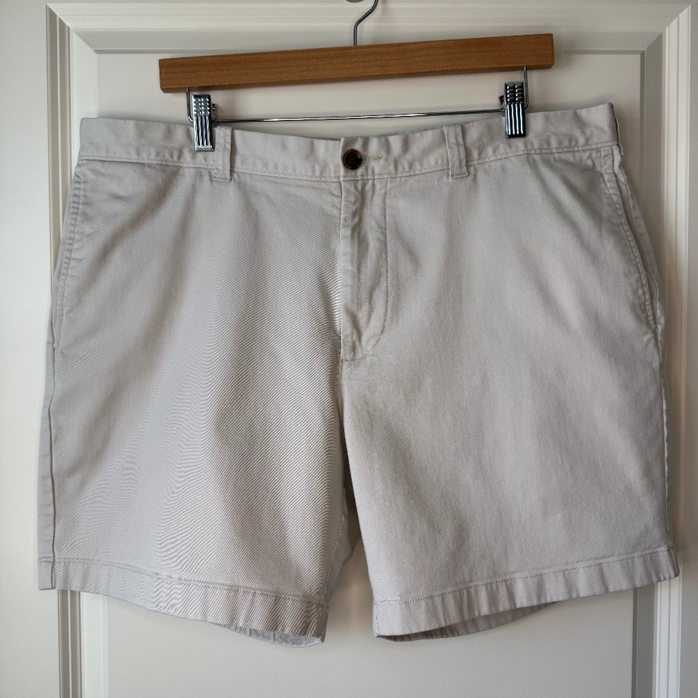 J. Crew - Men's 7" flex chino short - Size 38